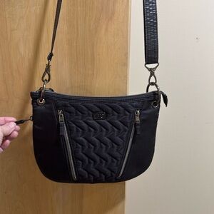 EUC LUG SWIVEL BLACK CONVERTIBLE CROSSBODY SHOULDER BAG W/ Expandable Gusset